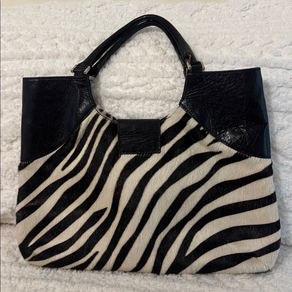 Tanner Black and White Zebra Fur Print Women's Bag - Picture 2 of 16